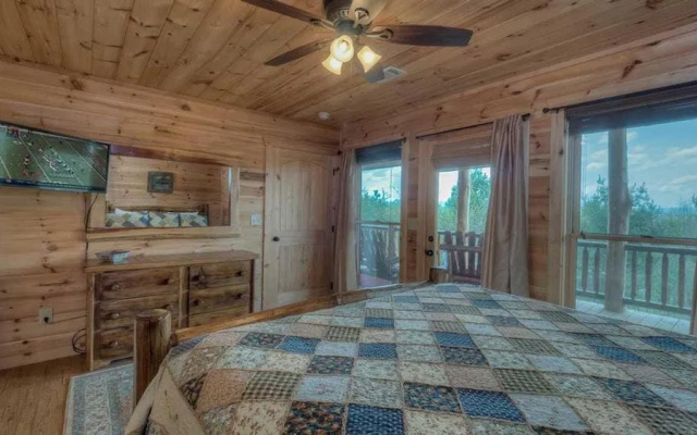photo 2 of Cloud Top Cabin by Escape to Blue Ridge