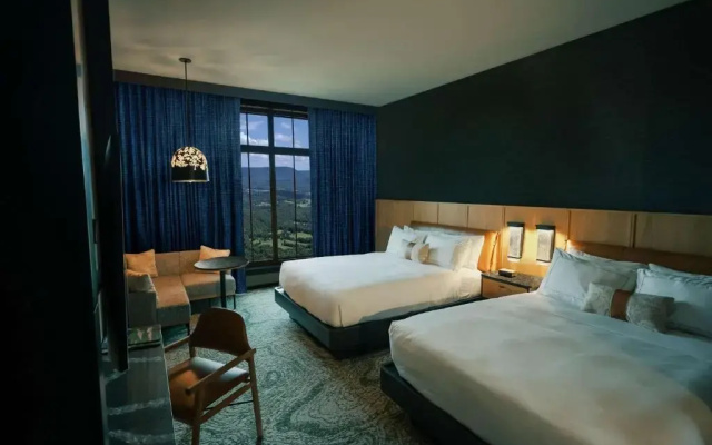 photo 5 of Cloudland At McLemore Resort Lookout Mountain, Curio by Hilton