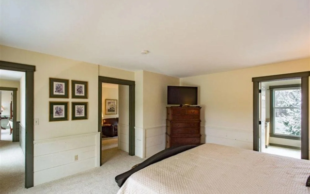 photo 5 of Clouse Lane Bed & Breakfast