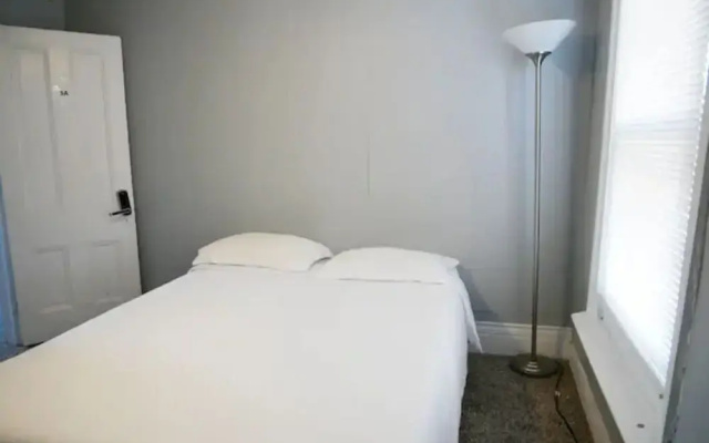 photo 4 of Clover2900 Apartment & Rooms in S Philly