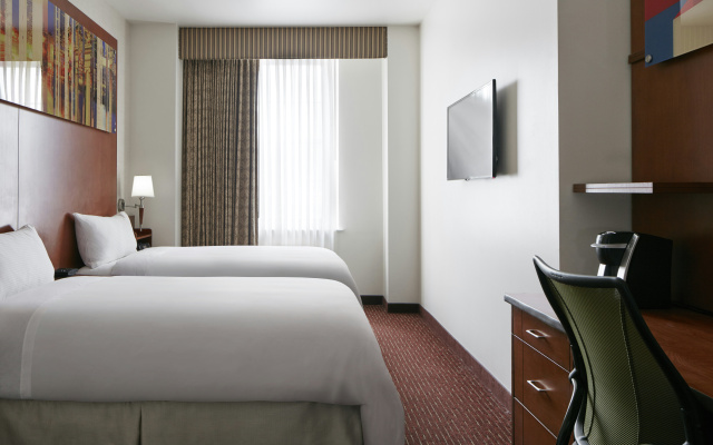 photo 3 of Club Quarters Hotel Rittenhouse Square, Philadelphia