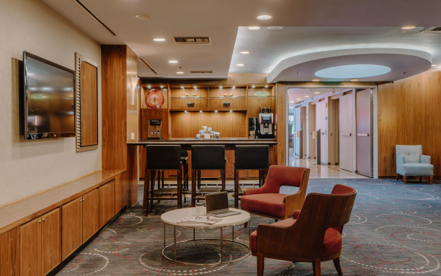 photo 2 of Club Quarters Hotel in San Francisco