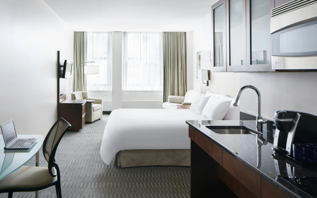 photo 5 of Club Quarters Hotel Wacker at Michigan, Chicago