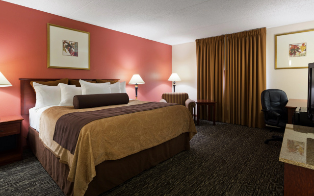 photo 3 of Chicago Club Inn & Suites