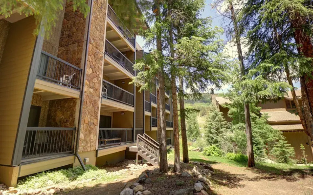 photo 2 of Cm325 Copper Mtn Inn 3 Bedroom Condo by RedAwning