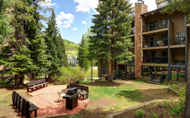 photo 4 of Cm325 Copper Mtn Inn 3 Bedroom Condo by RedAwning