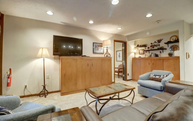 photo 5 of Perfect Location, Pet Friendly Ski-In Ski-Out - CM336 by Redawning