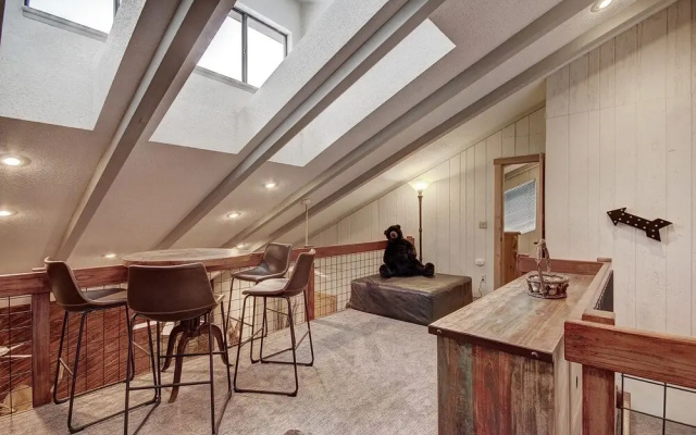 photo 2 of Cm416m 8br Copper Mtn Inn Pet Friendly 8 Bedroom Condo by RedAwning