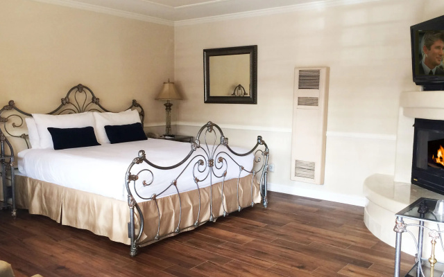 photo 3 of Coachman's Inn, A Four Sisters Inn
