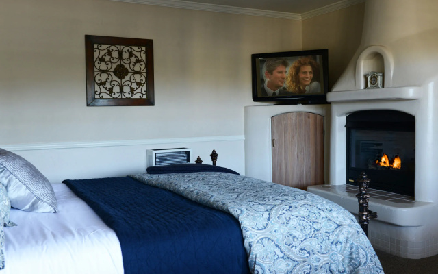 photo 4 of Coachman's Inn, A Four Sisters Inn