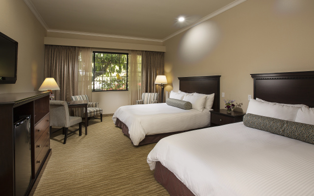 photo 4 of Coast Burbank Hotel
