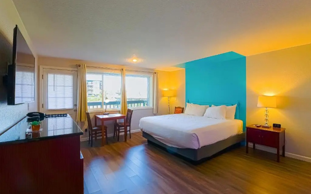 photo 5 of Coast River Inn by OYO Seaside