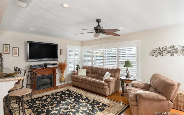 photo 3 of Coastal Cottage Haven