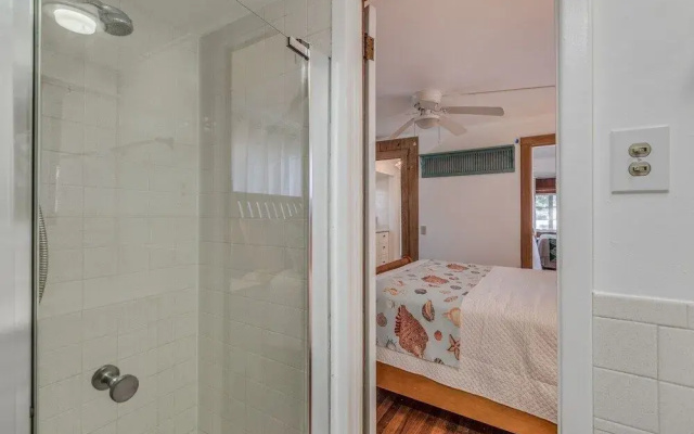 photo 2 of Coastal Escape - Indian Rocks Beach 2 Bedroom Apts by Redawning