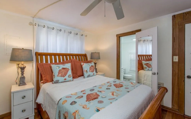 photo 3 of Coastal Escape - Indian Rocks Beach 2 Bedroom Apts by Redawning