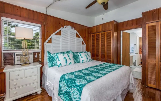 photo 4 of Coastal Escape - Indian Rocks Beach 2 Bedroom Apts by Redawning