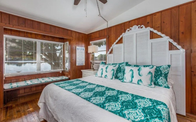 photo 5 of Coastal Escape - Indian Rocks Beach 2 Bedroom Apts by Redawning
