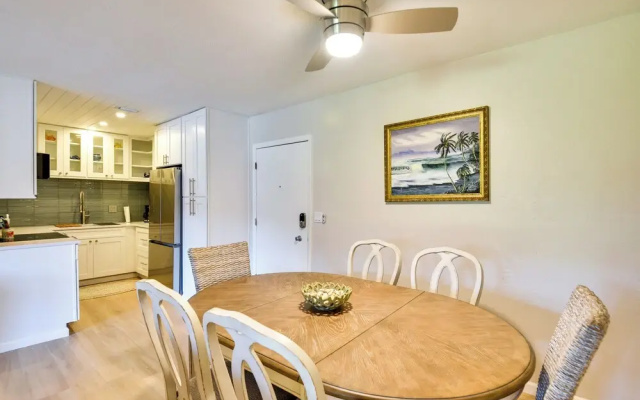 photo 5 of New Smyrna Beach Condo: Pool Access, Walk to Beach