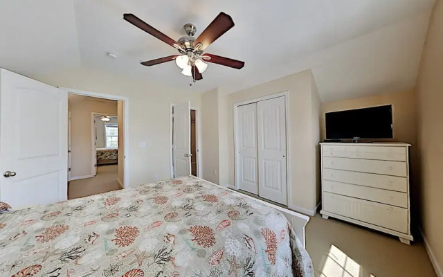 photo 5 of Coastal Getaway W/ Pool - Near Beach & Activities 2 Bedroom Home