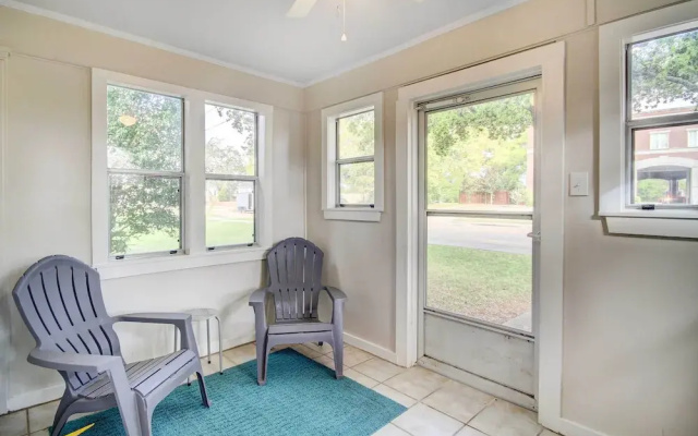 photo 4 of Coastal Long Beach Rental w/ Patio, Walk to Beach!