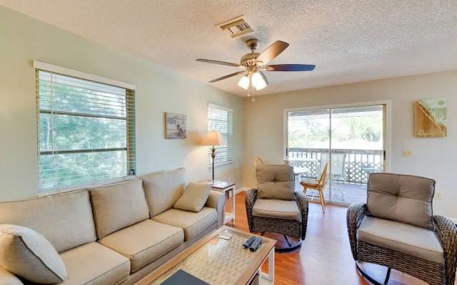 photo 3 of Coastal Oasis w/ Shared Pool, 2 Mi to Beach!