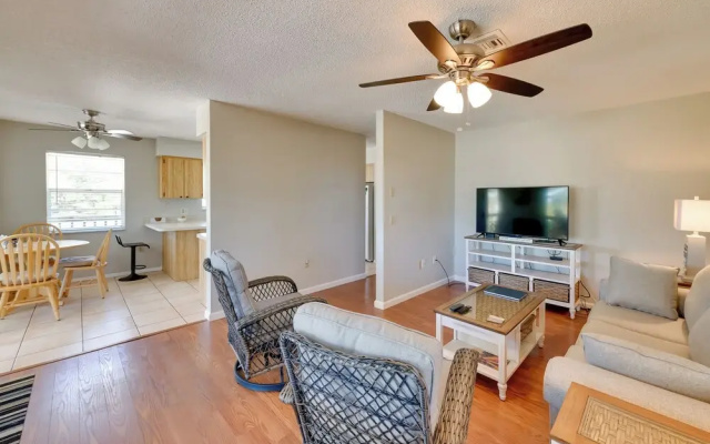 photo 5 of Coastal Oasis w/ Shared Pool, 2 Mi to Beach!