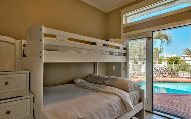 photo 2 of Coastal Vue 5 Bedroom Holiday Home by Five Star Properties