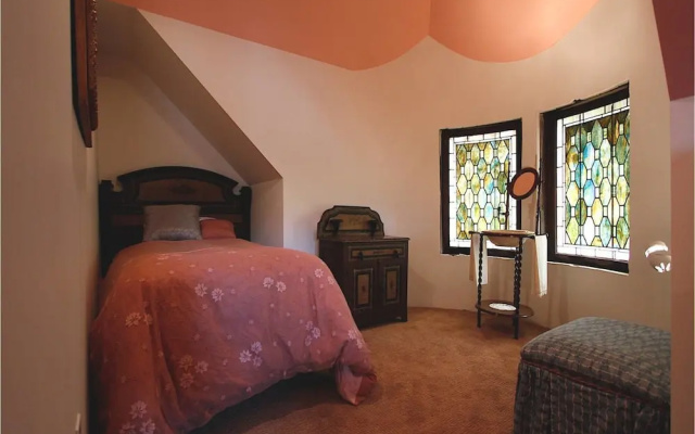 photo 4 of Hassinger Daniels Guest House