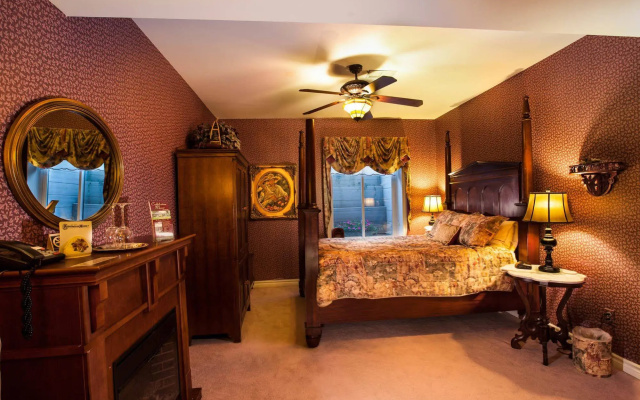 photo 2 of Cobblestone Manor