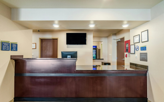 photo 2 of Cobblestone Inn & Suites - Bridgeport