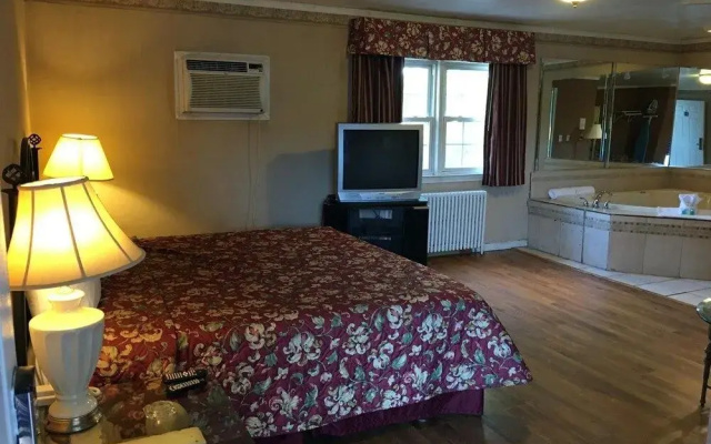 photo 3 of Colonie inn and Suites