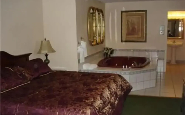 photo 5 of Colonie inn and Suites