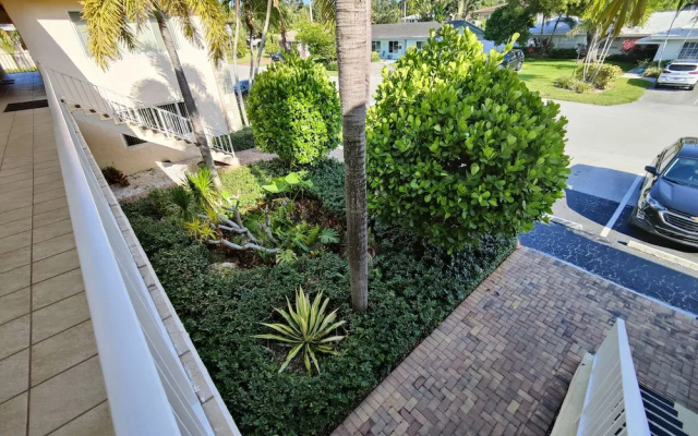 photo 4 of Coco Palms Apartments By Lowkl