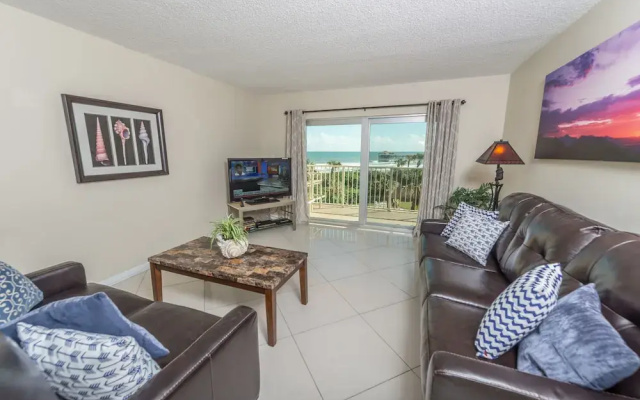 photo 3 of Cocoa Beach Towers - Stay in Cocoa Beach