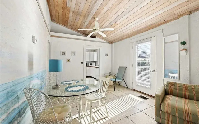 photo 2 of Coconut Cottage - Two Bedroom Home
