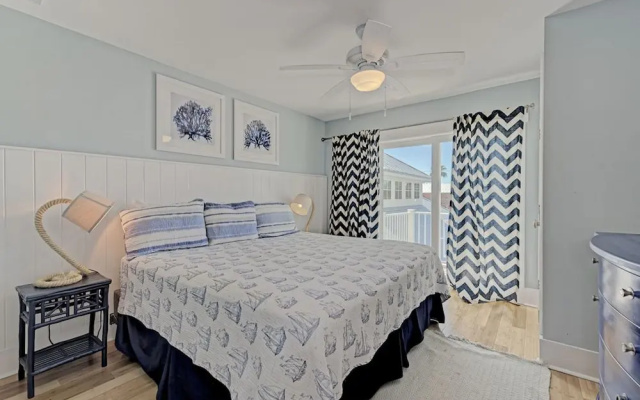 photo 4 of Coconut Cove