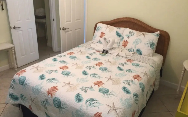 photo 4 of Coconut Grove Beach Resort Suite 2
