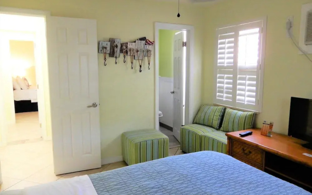 photo 2 of Coconut Grove Resort by Techtravel