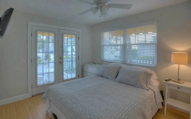 photo 5 of Coconut Inn