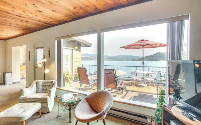 photo 5 of Coeur D'alene, Idaho Lake House W/beautiful Views!