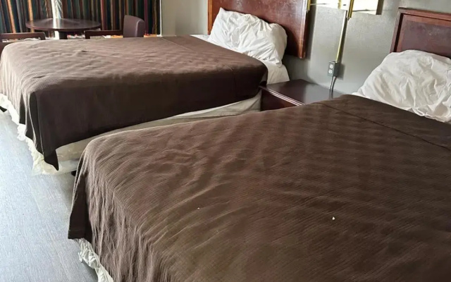 photo 3 of College Inn Spartanburg