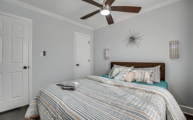 photo 3 of Modern College Park Home: 13 Mi to Dtwn Atlanta!
