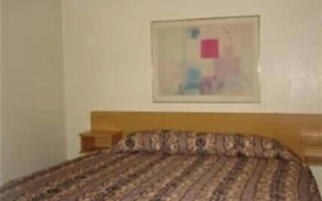 photo 3 of Colonade Motel