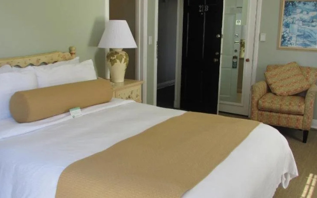 photo 4 of Colonial Terrace Inn by the Sea