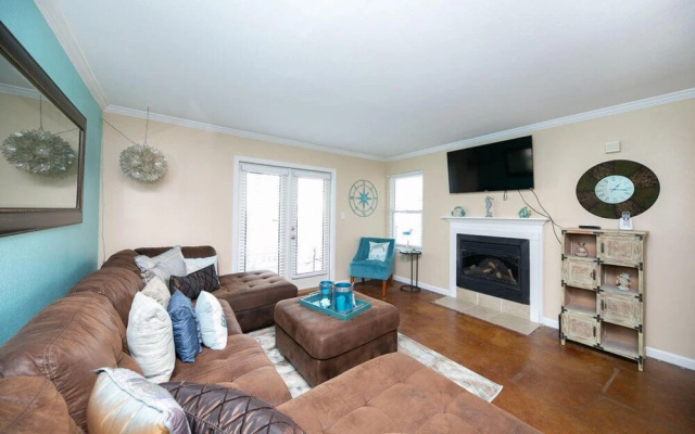 photo 4 of Colony Club E2 by Gold Star Vacation Rentals