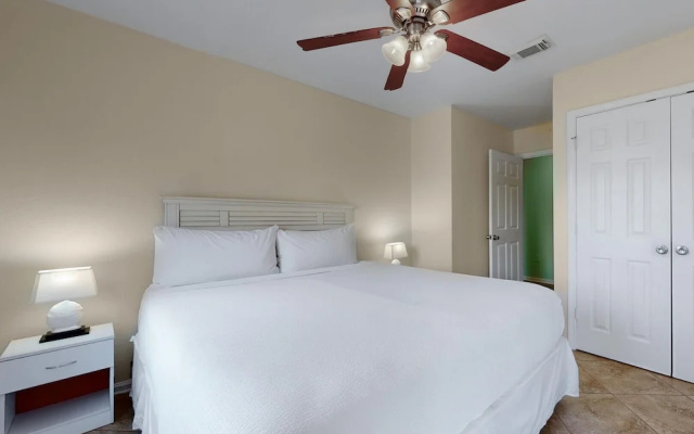 photo 4 of 3b/2b w/ Pool & Tennis Court, Sleeps 6