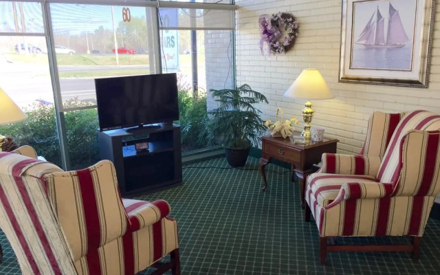 photo 3 of Colony House Motor Lodge