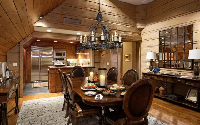 photo 2 of Colorado Lodge at the Ritz Carlton