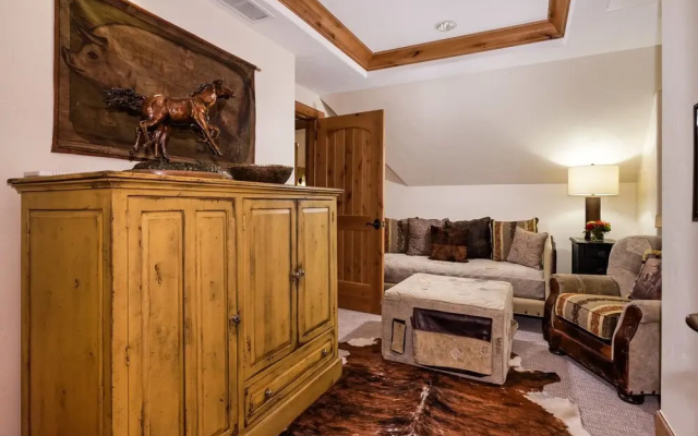 photo 4 of Colorado Lodge at the Ritz Carlton