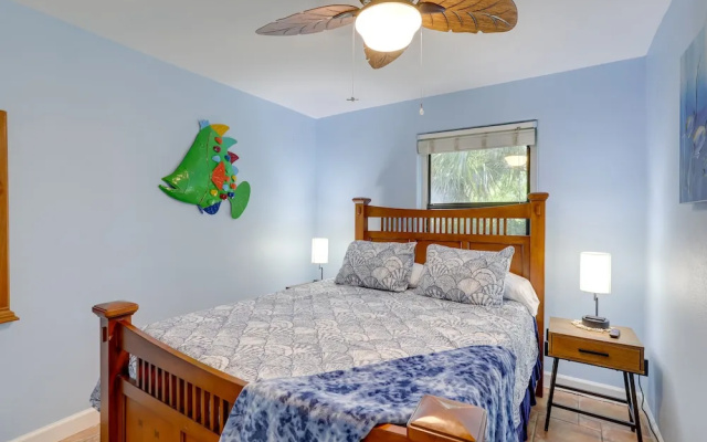 photo 4 of Colorful Gulfport Home: Walk to the Art District!